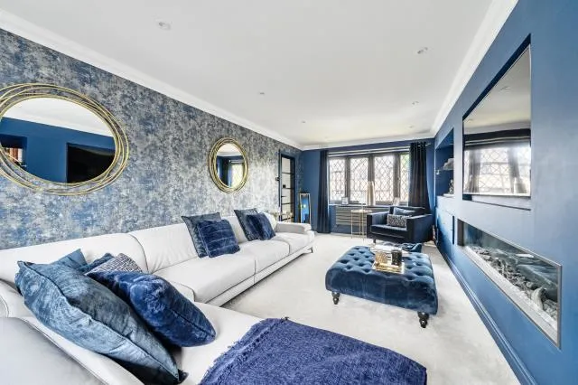 Sorrel Drive, Lightwater, GU18, photo 7