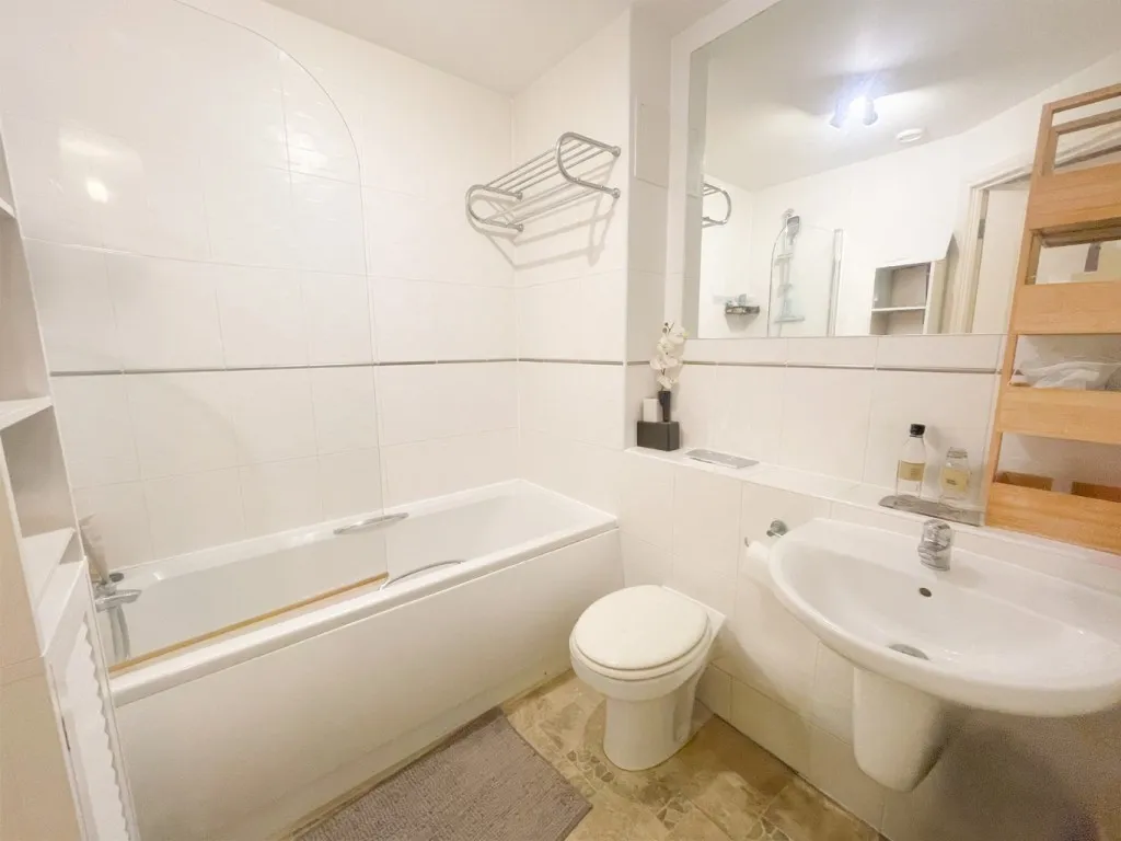 Canal Road, Gravesend, DA12, photo 6