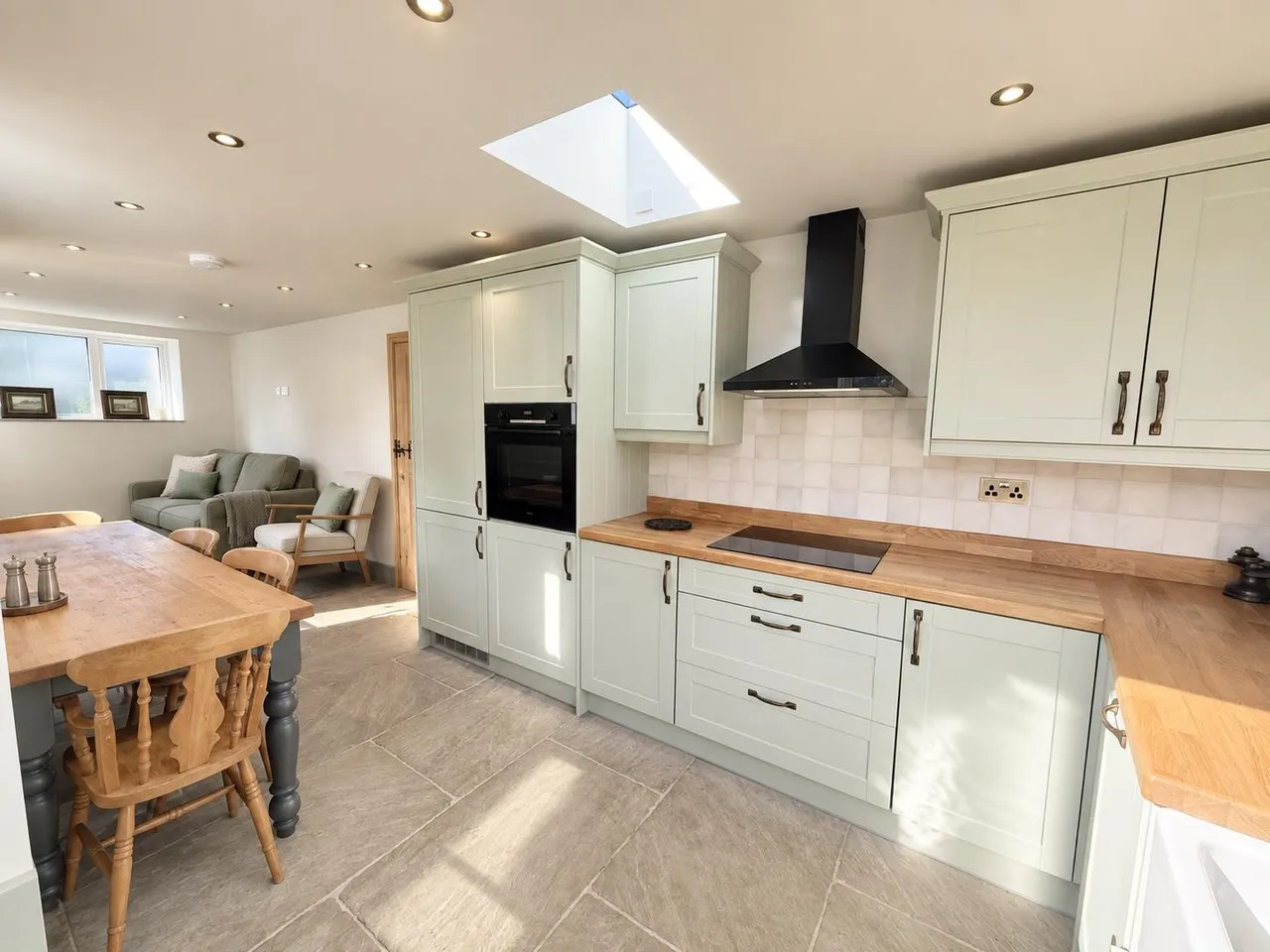 Caernarfon, LL54, photo 6