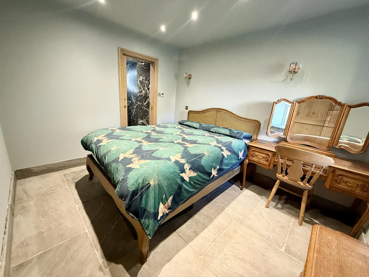 Caernarfon, LL54, photo 9