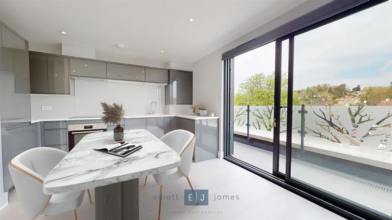 High Road, Loughton, IG10, photo 4