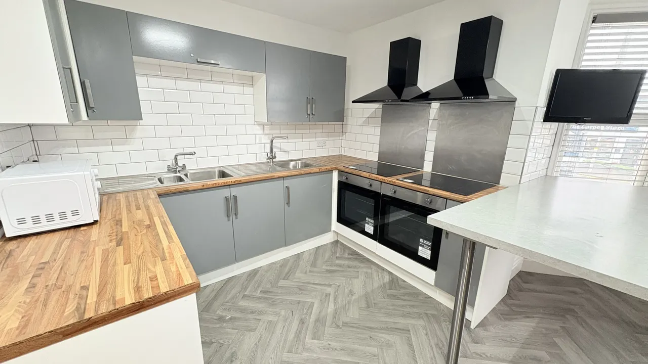 Bow Lane, Preston, Lancashire, PR1 8ND, photo 5