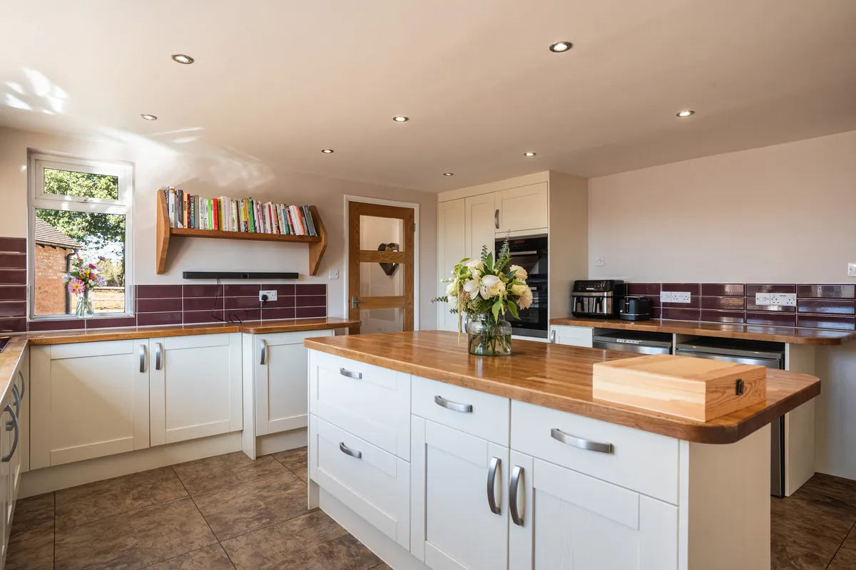 Worcester Road, Earls Croome, WR8, photo 4