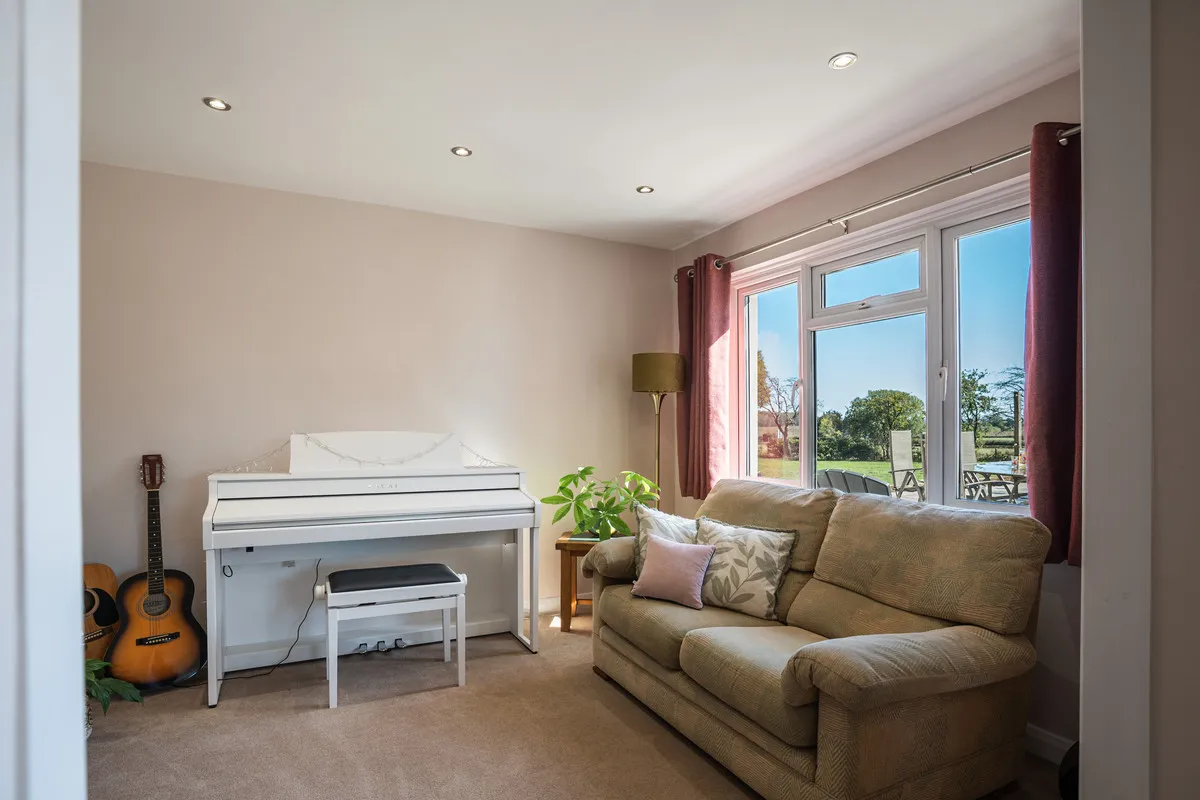 Worcester Road, Earls Croome, WR8, photo 8