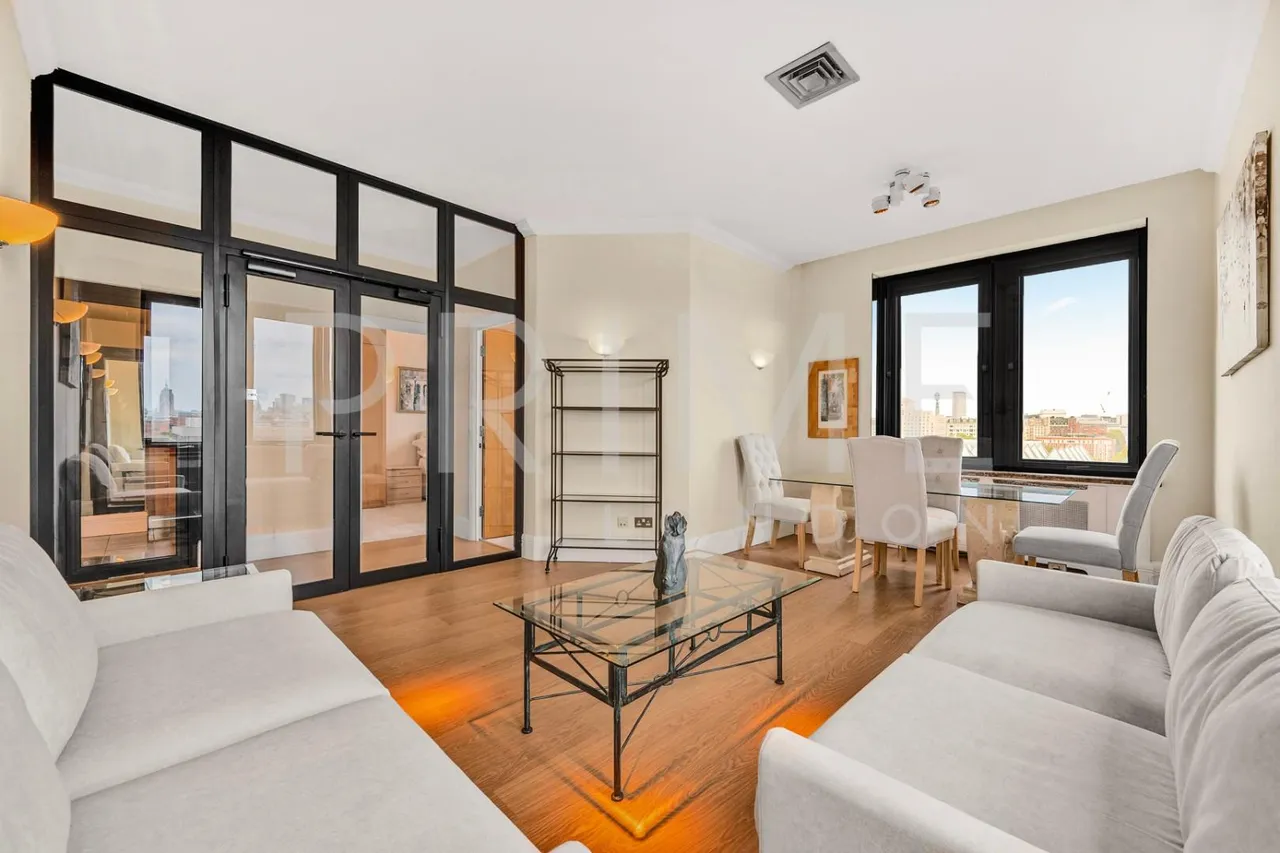 3 bed flat for sale, Belvedere Road, South Bank, SE1