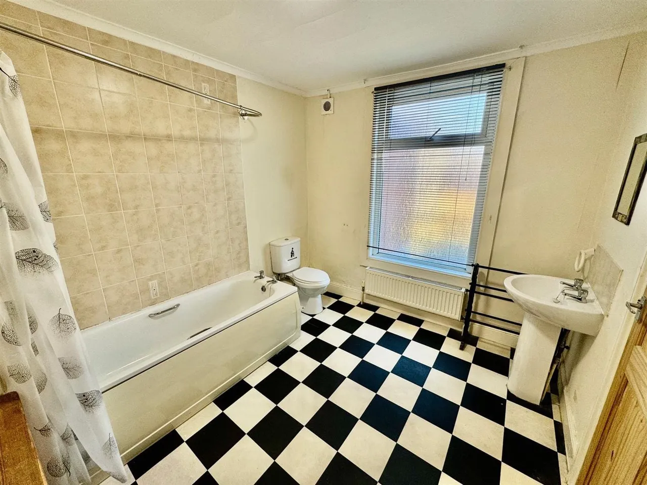Hope Street, Scarborough, YO12, photo 11