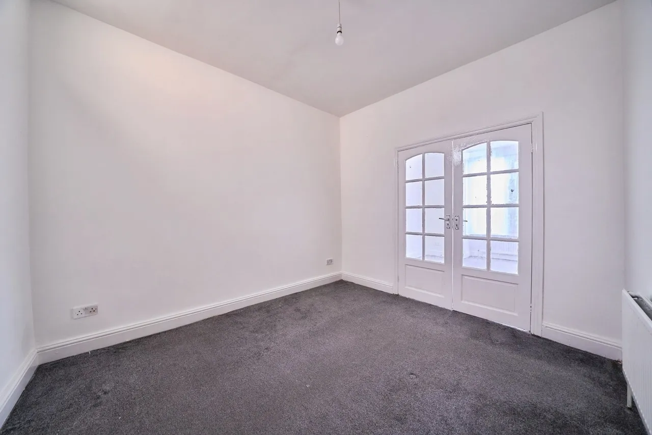 Rochester Avenue, LONDON, London, E13, photo 9