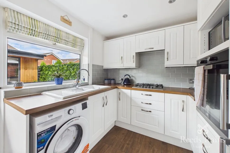 Shearwater Road, Offerton, Cheshire, SK2, photo 6