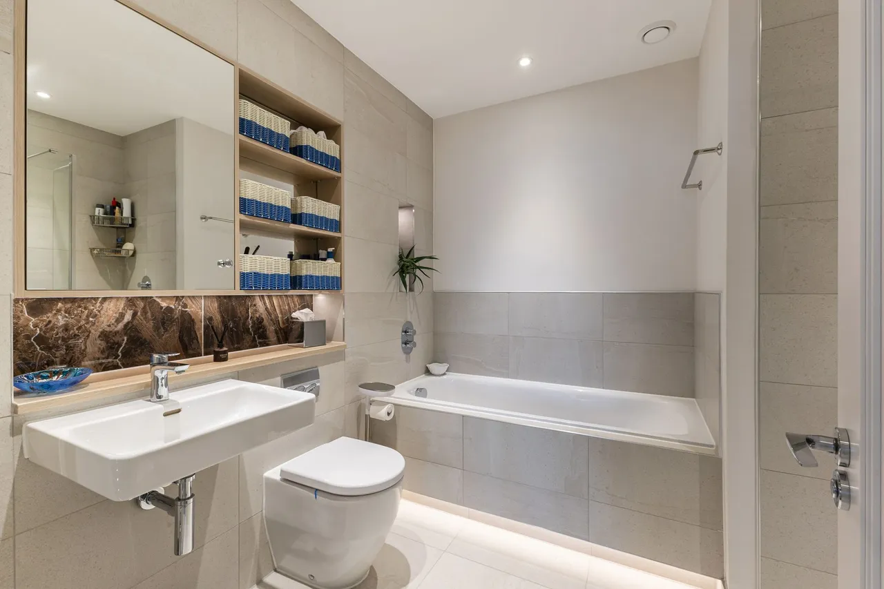 Beagle Lane, Cranleigh, GU6, photo 12