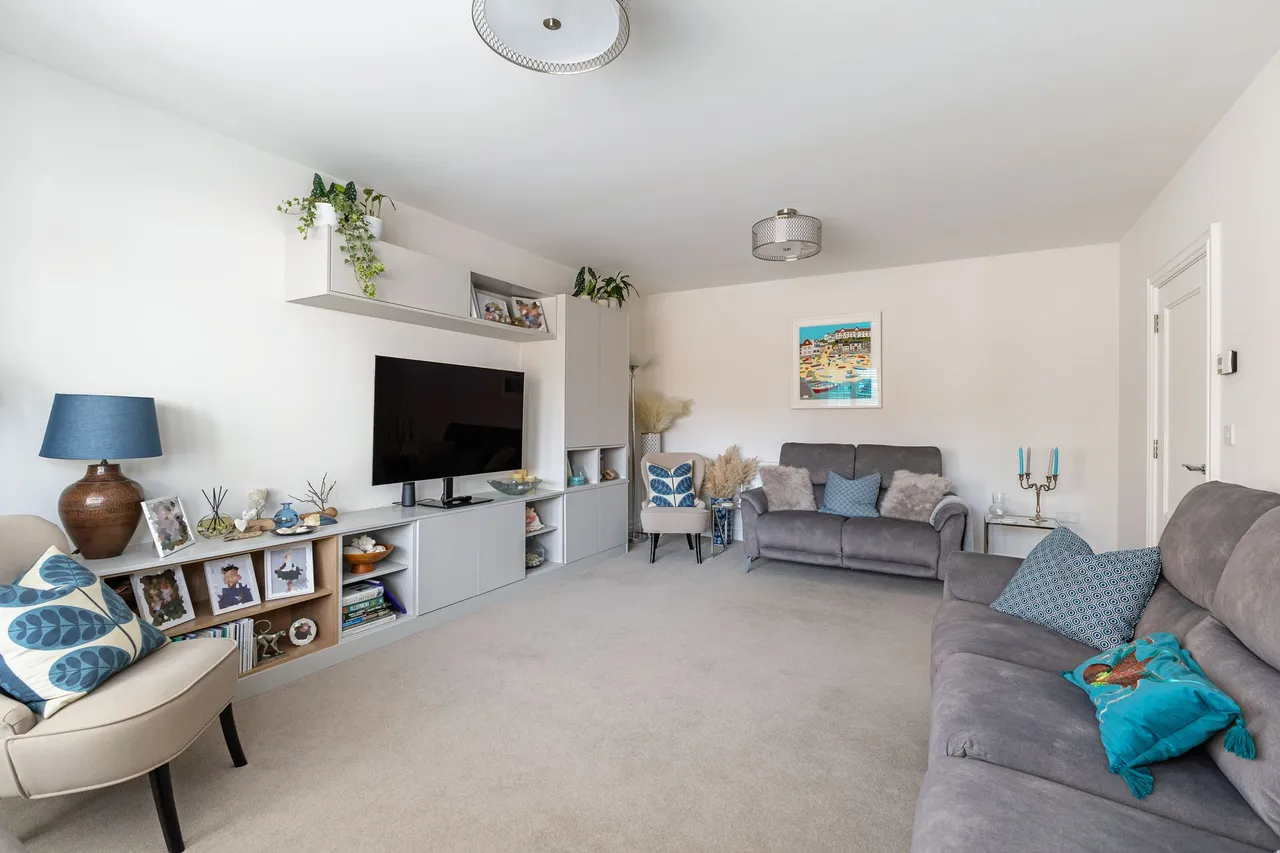 Beagle Lane, Cranleigh, GU6, photo 5