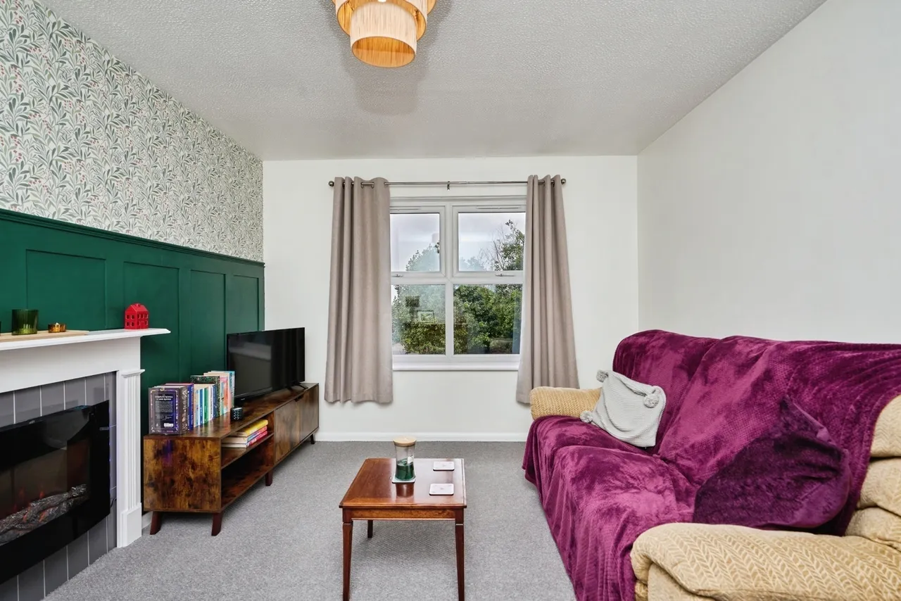 York Avenue, East Cowes, PO32, photo 4