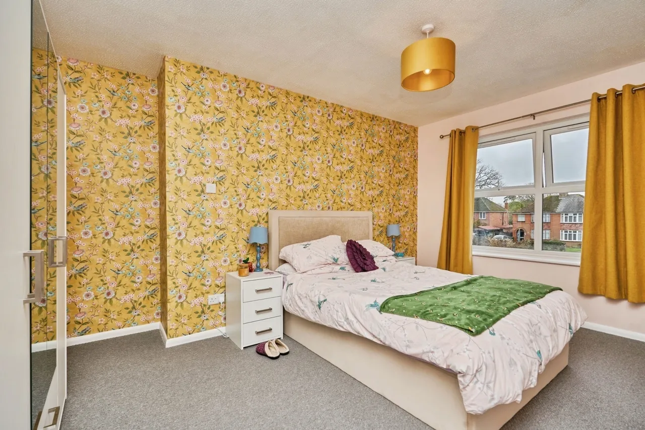 York Avenue, East Cowes, PO32, photo 6