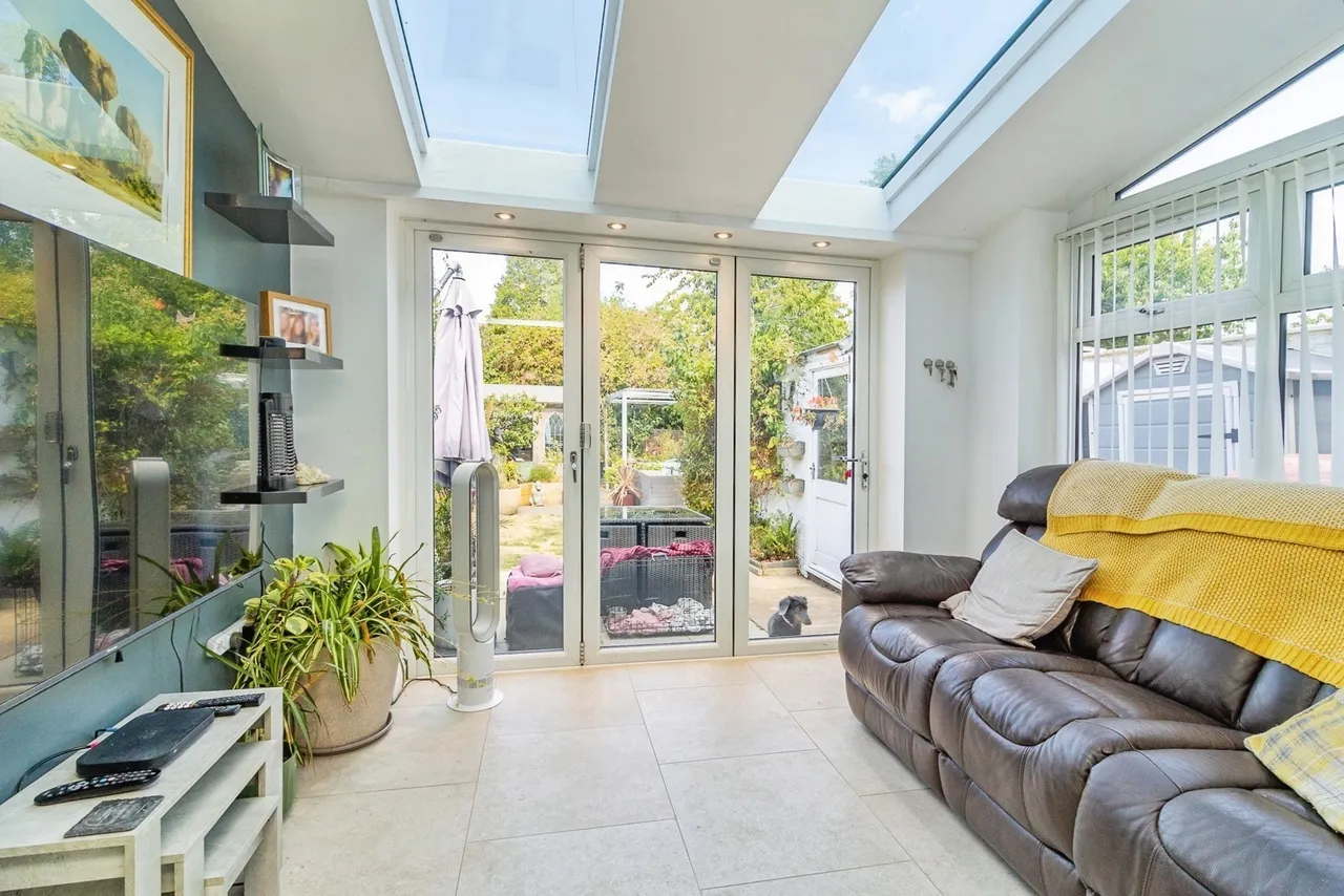 Thames Close, Bletchley, Milton Keynes, Buckinghamshire, MK3, photo 11