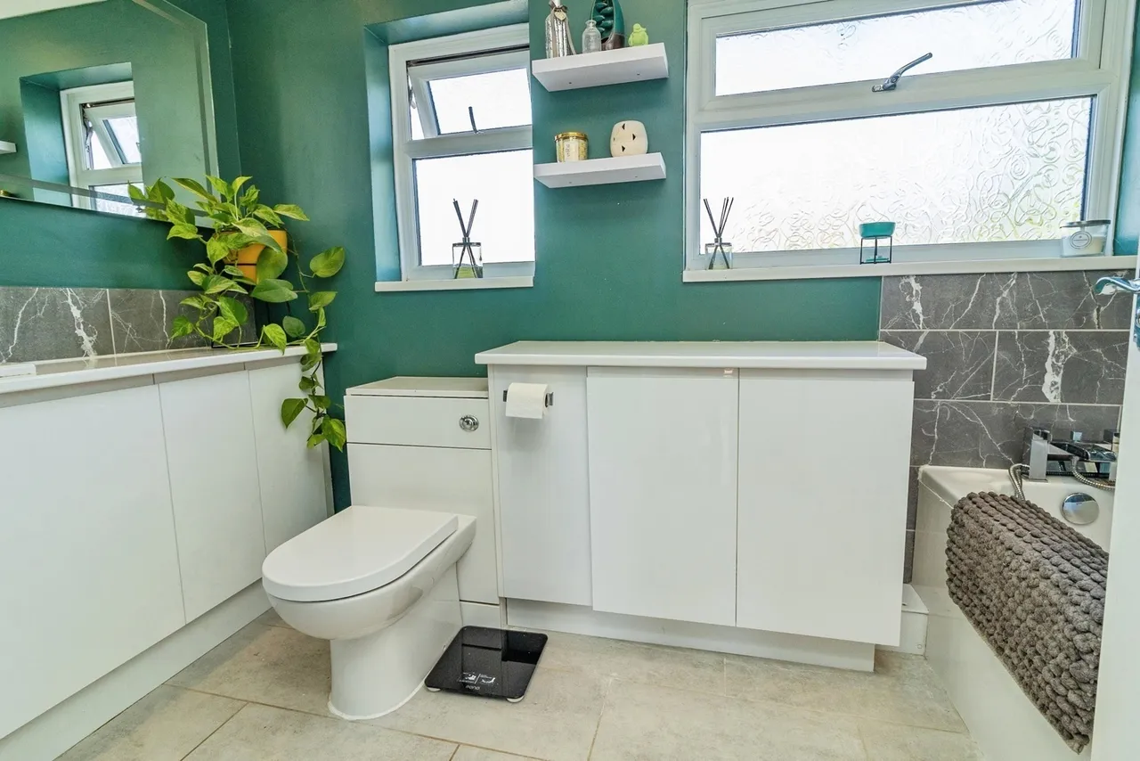 Thames Close, Bletchley, Milton Keynes, Buckinghamshire, MK3, photo 16