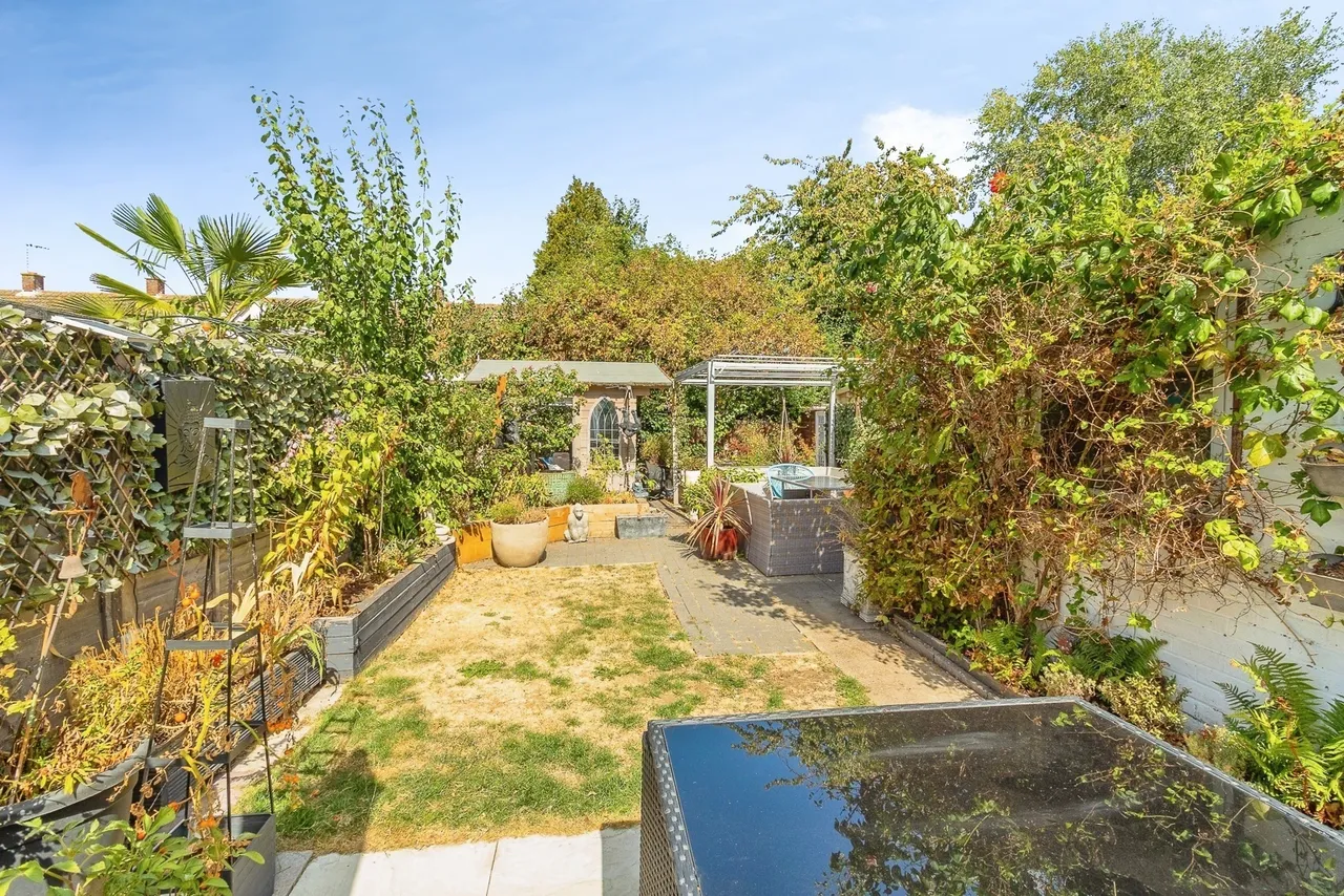 Thames Close, Bletchley, Milton Keynes, Buckinghamshire, MK3, photo 17