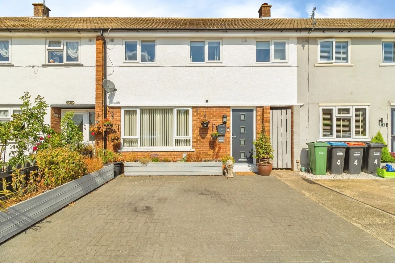 3 bed house for sale — Thames Close, Bletchley, Milton Keynes, Buckinghamshire, MK3