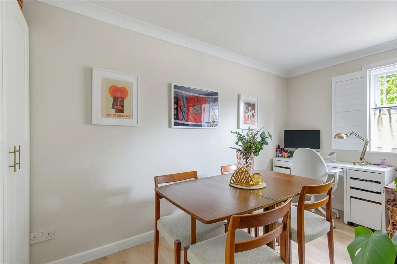 Nevinson Close, London, SW18, photo 5