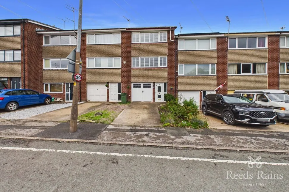 3 bed house to rent, Knowsley Road, Offerton, SK1