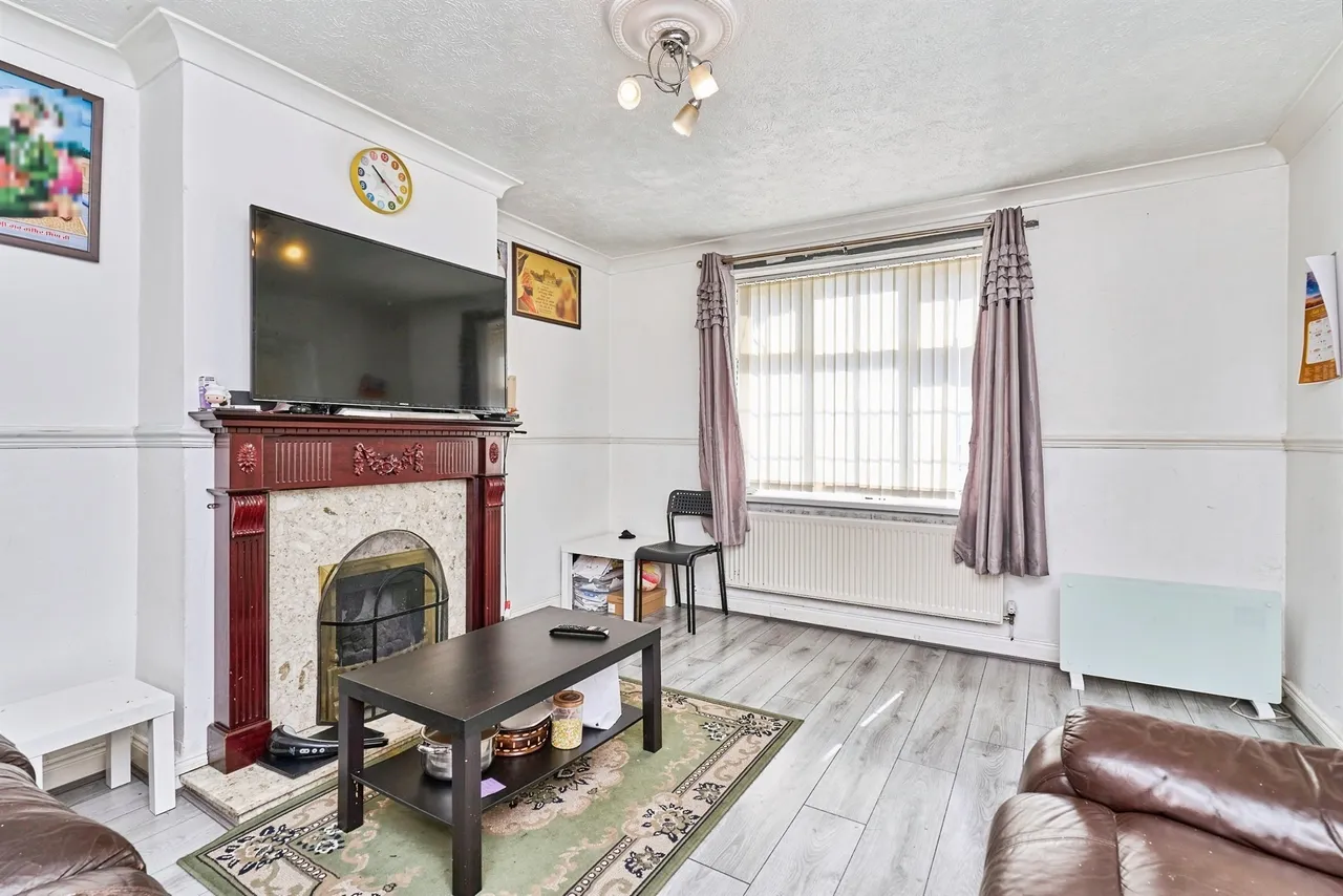 Watsons Green Road, Dudley, DY2, photo 3