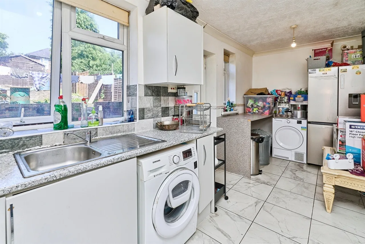 Watsons Green Road, Dudley, DY2, photo 4