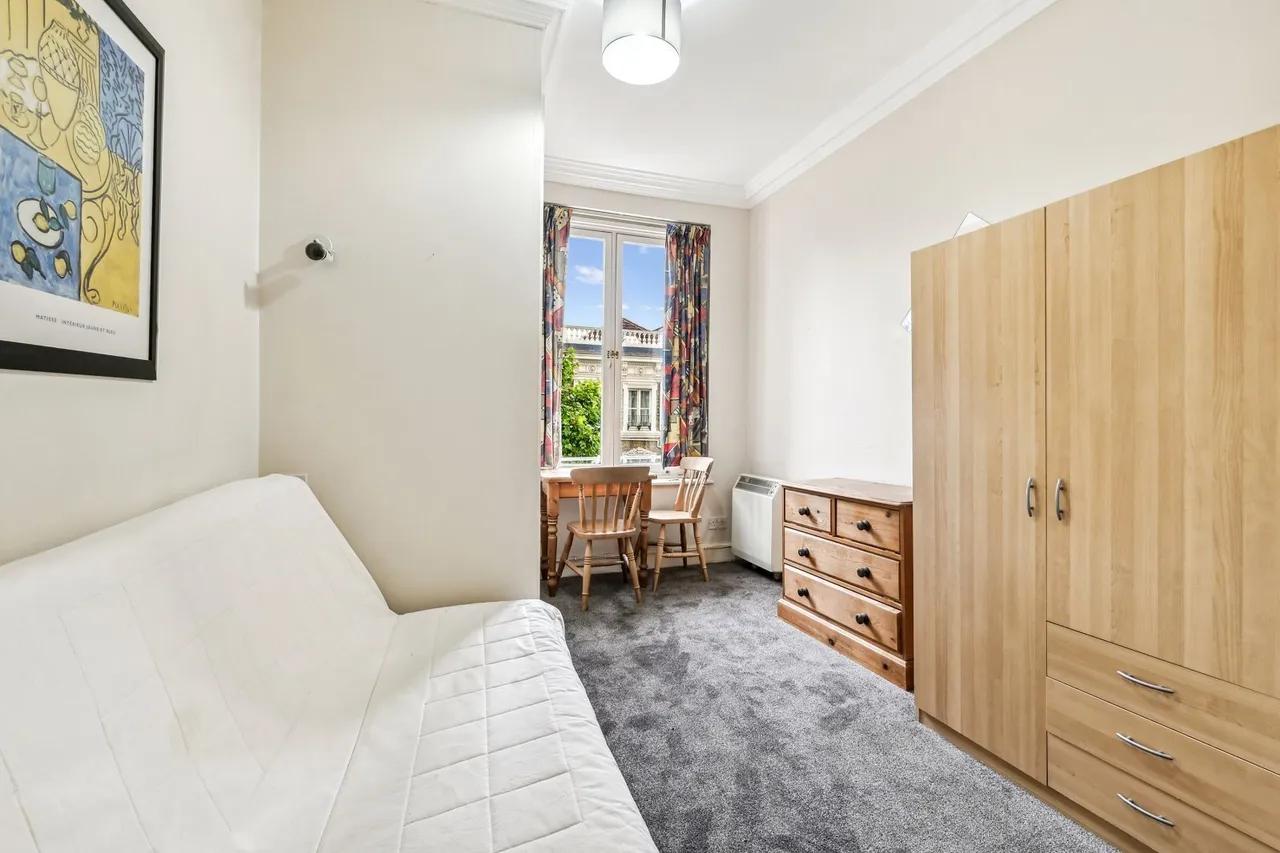 flat to rent, Trebovir Road, Earls Court, SW5