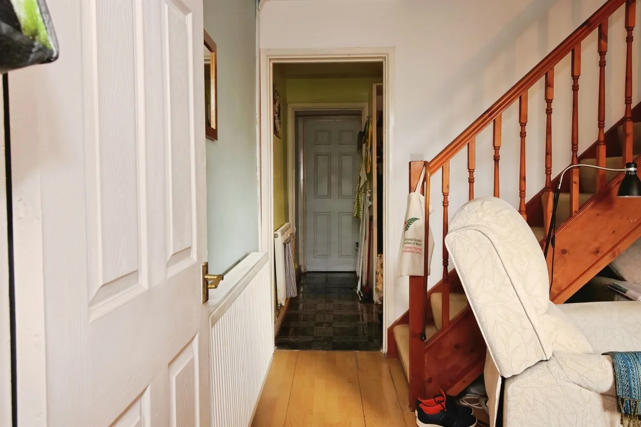Long Row, Ferndale, CF43, photo 4