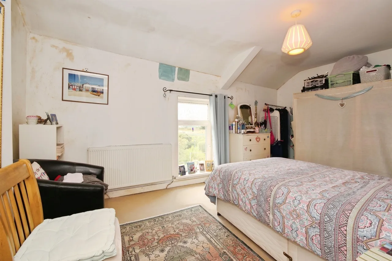 Long Row, Ferndale, CF43, photo 14