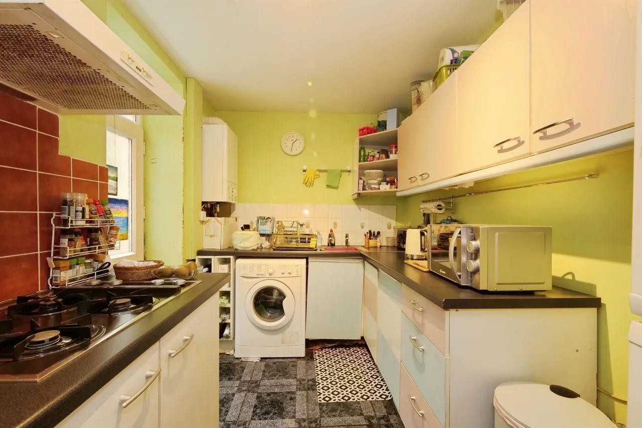 Long Row, Ferndale, CF43, photo 9
