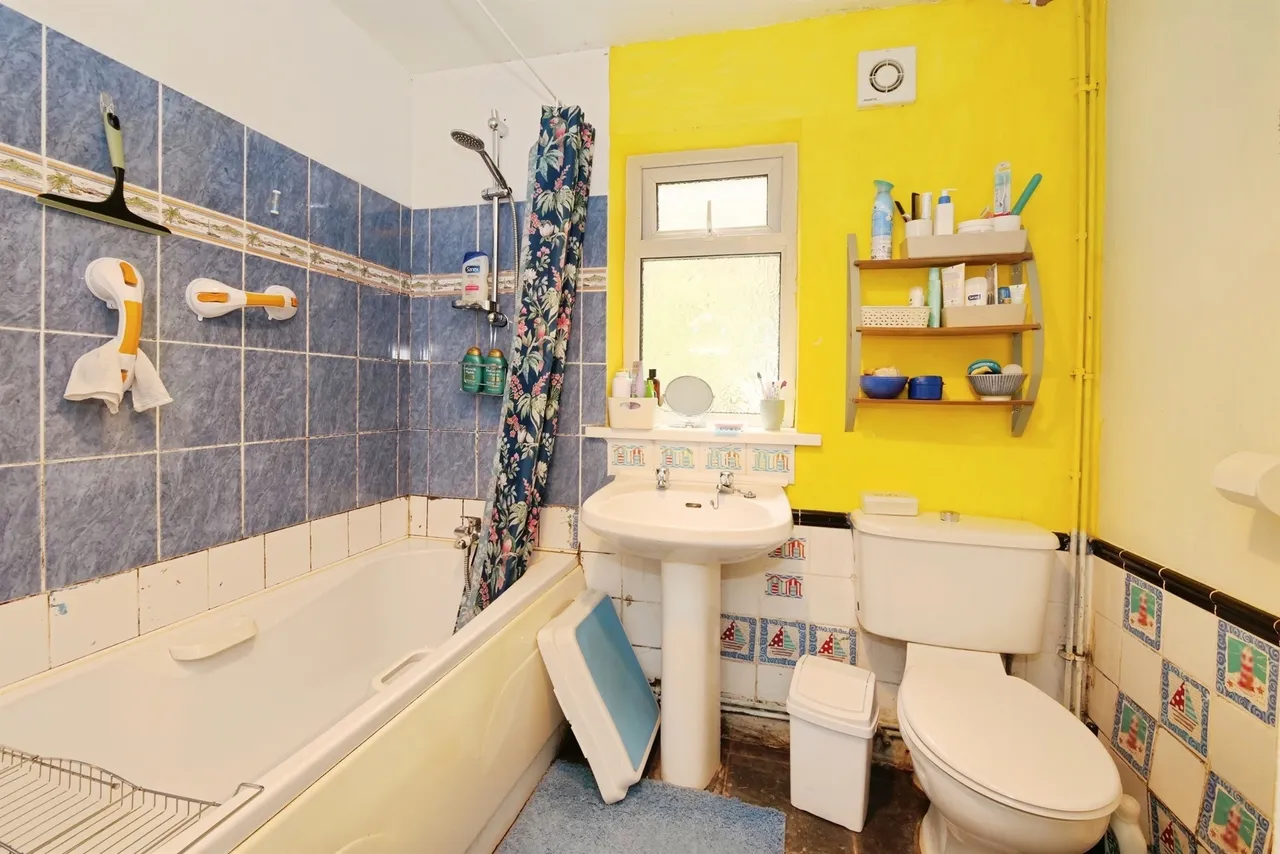 Long Row, Ferndale, CF43, photo 12