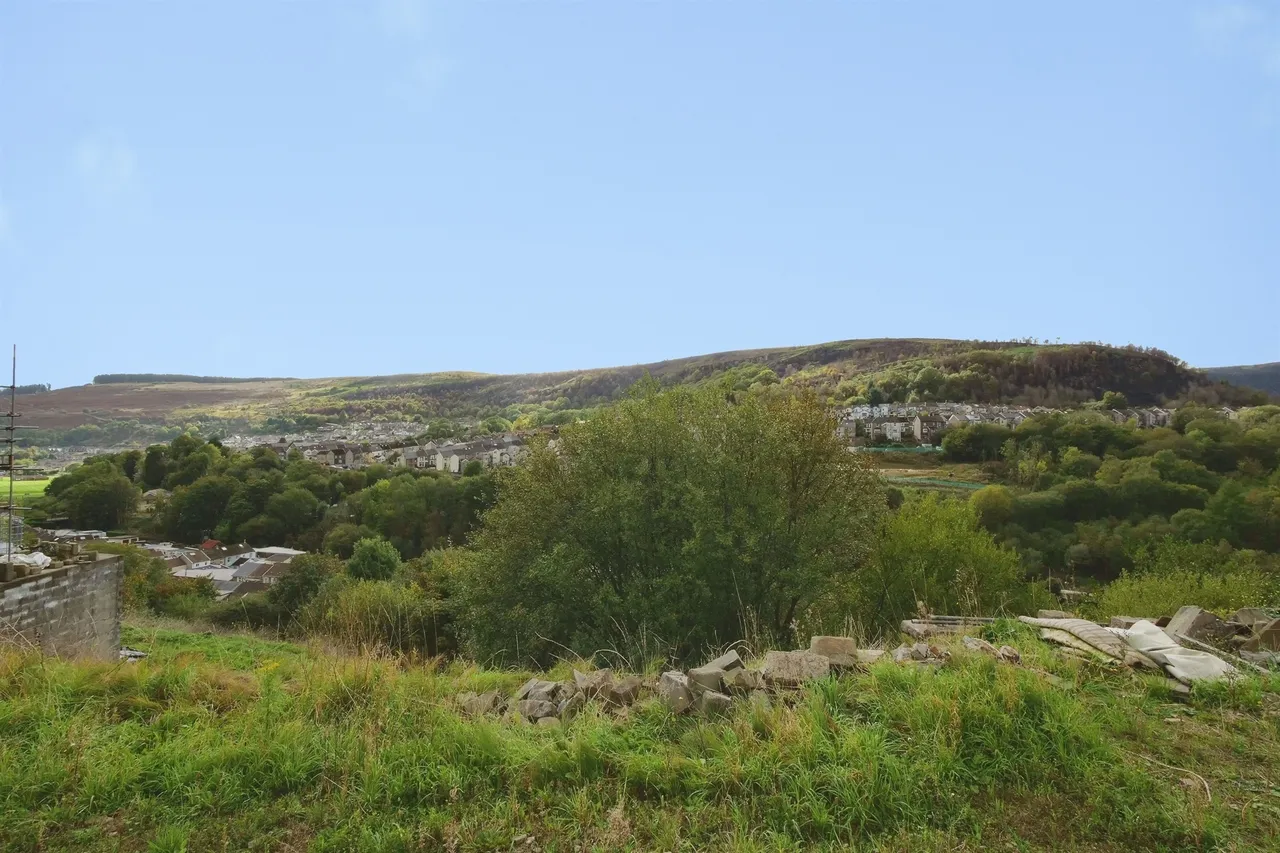 Long Row, Ferndale, CF43, photo 17