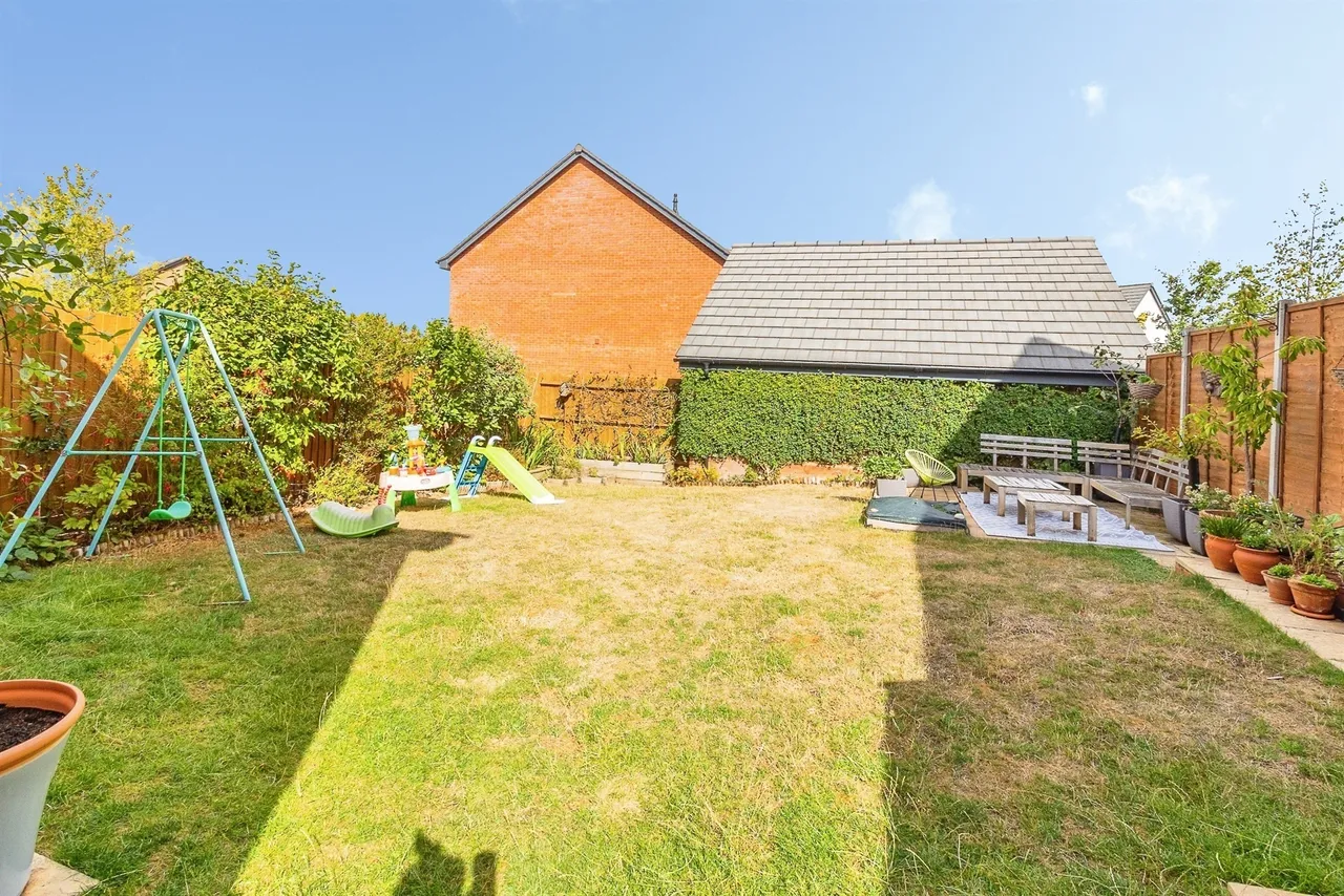 Sulman Grove, Glebe Farm, MK17, photo 17