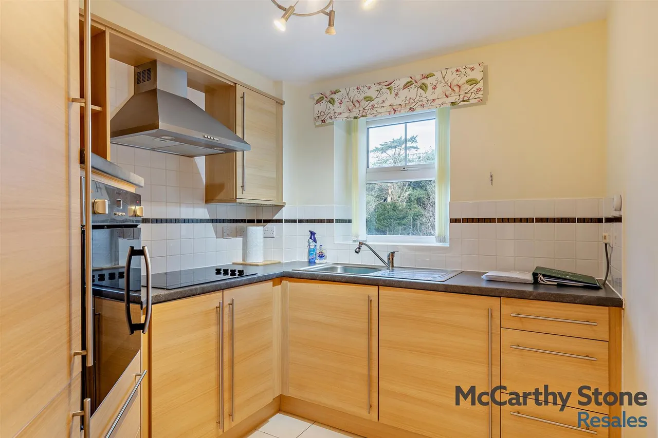 Tregolls Road, Truro, TR1, photo 7