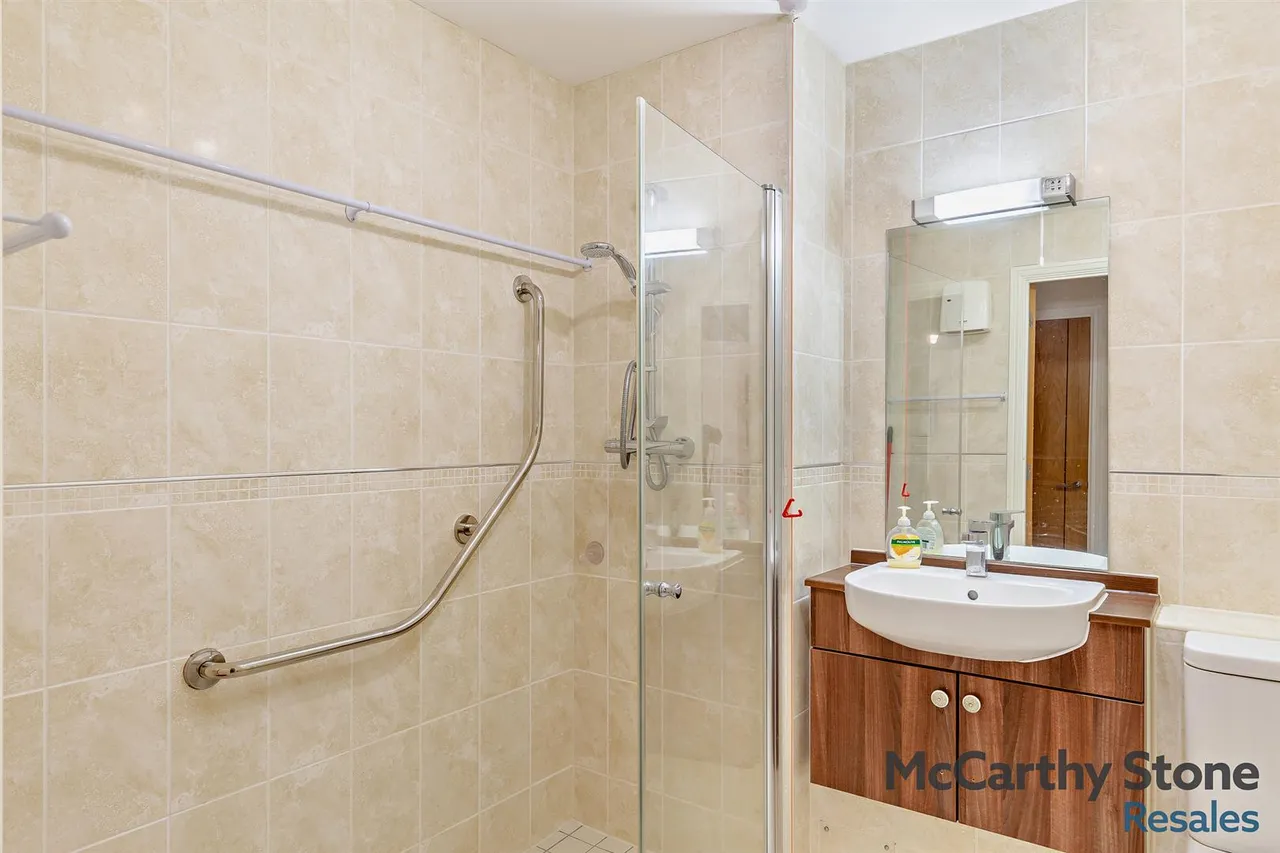 Tregolls Road, Truro, TR1, photo 11