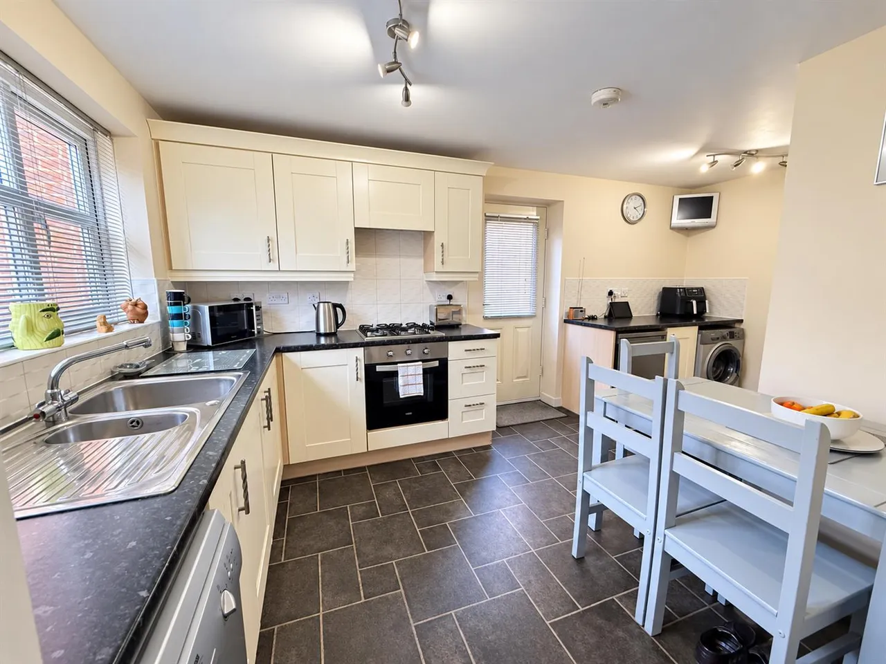 Hevea Road, Burton-On-Trent, DE13, photo 6
