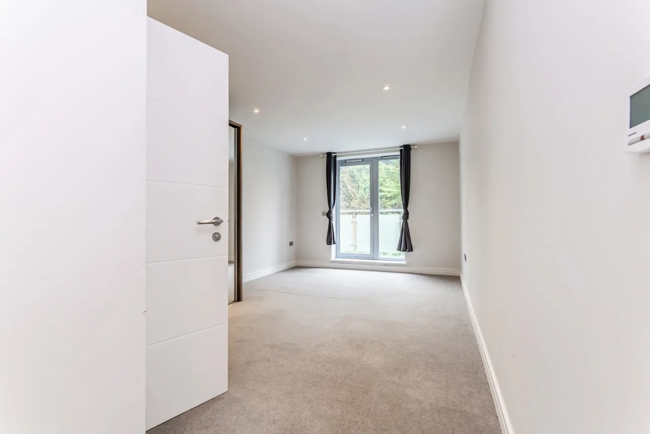 Croydon Road, Caterham, Surrey, CR3, photo 3