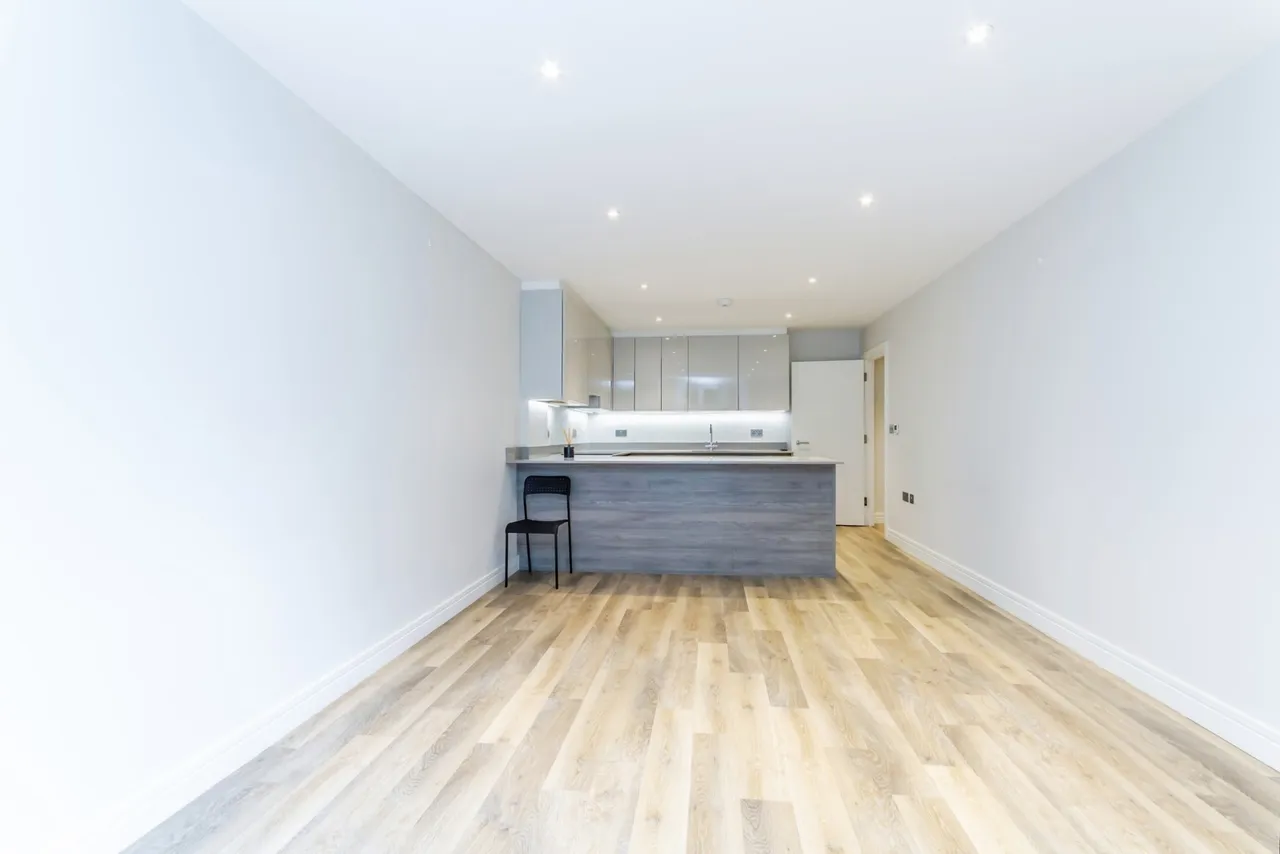 Croydon Road, Caterham, Surrey, CR3, photo 8