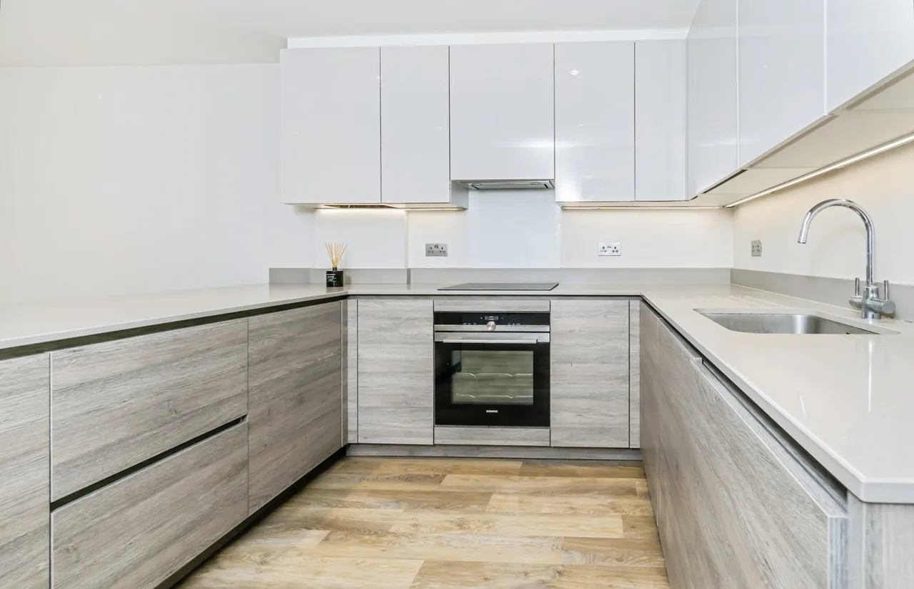 Croydon Road, Caterham, Surrey, CR3, photo 7