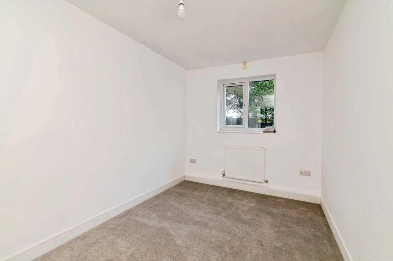 Southdale Road, Carlton, Nottingham, Nottinghamshire, NG4, photo 12