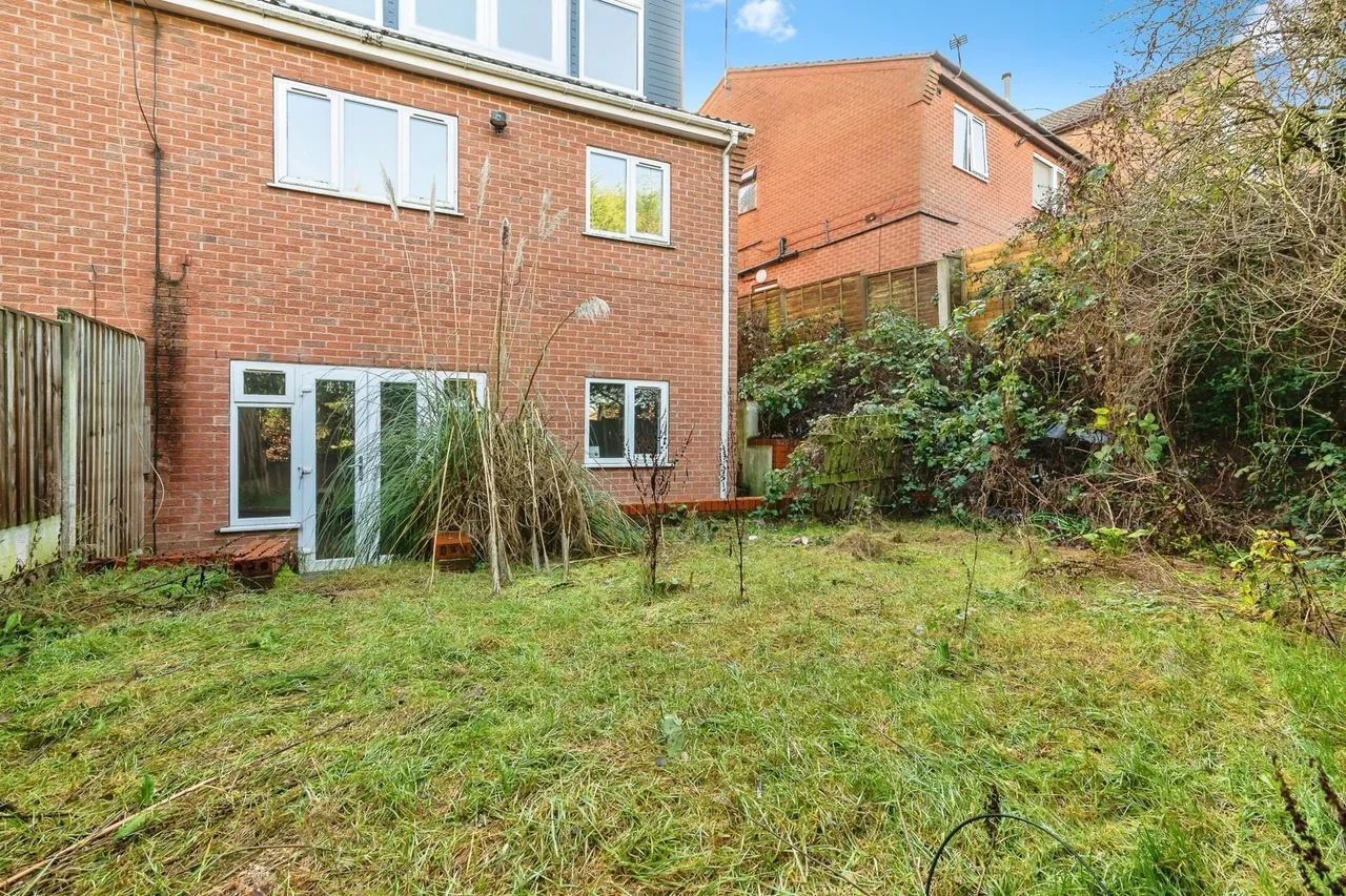 Southdale Road, Carlton, Nottingham, Nottinghamshire, NG4, photo 16