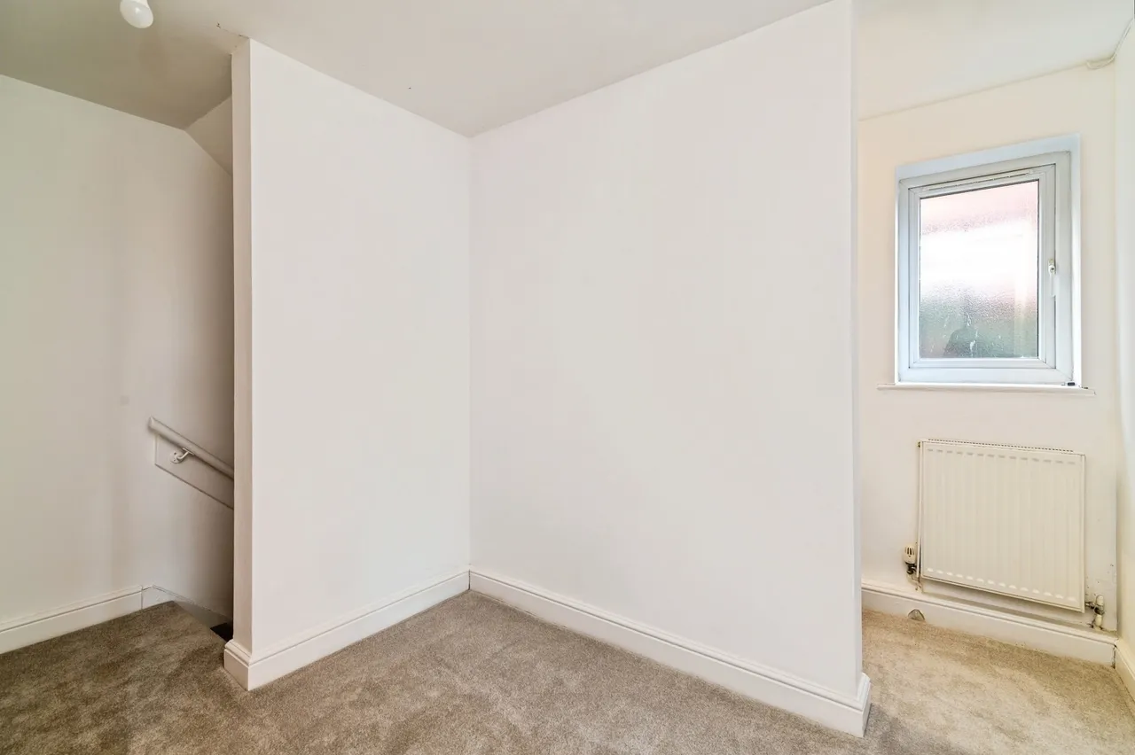 Southdale Road, Carlton, Nottingham, Nottinghamshire, NG4, photo 8