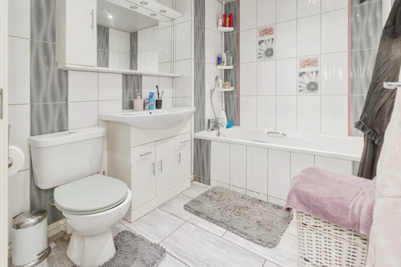 Brompton Road, Leicester, LE5, photo 20