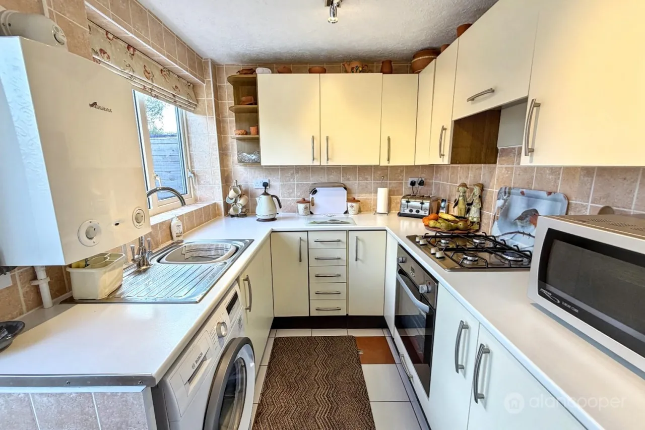 Leaward Close, Stockingford, CV10, photo 5