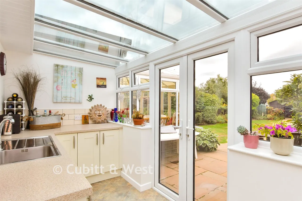 Chute Avenue, Worthing, BN13, photo 8
