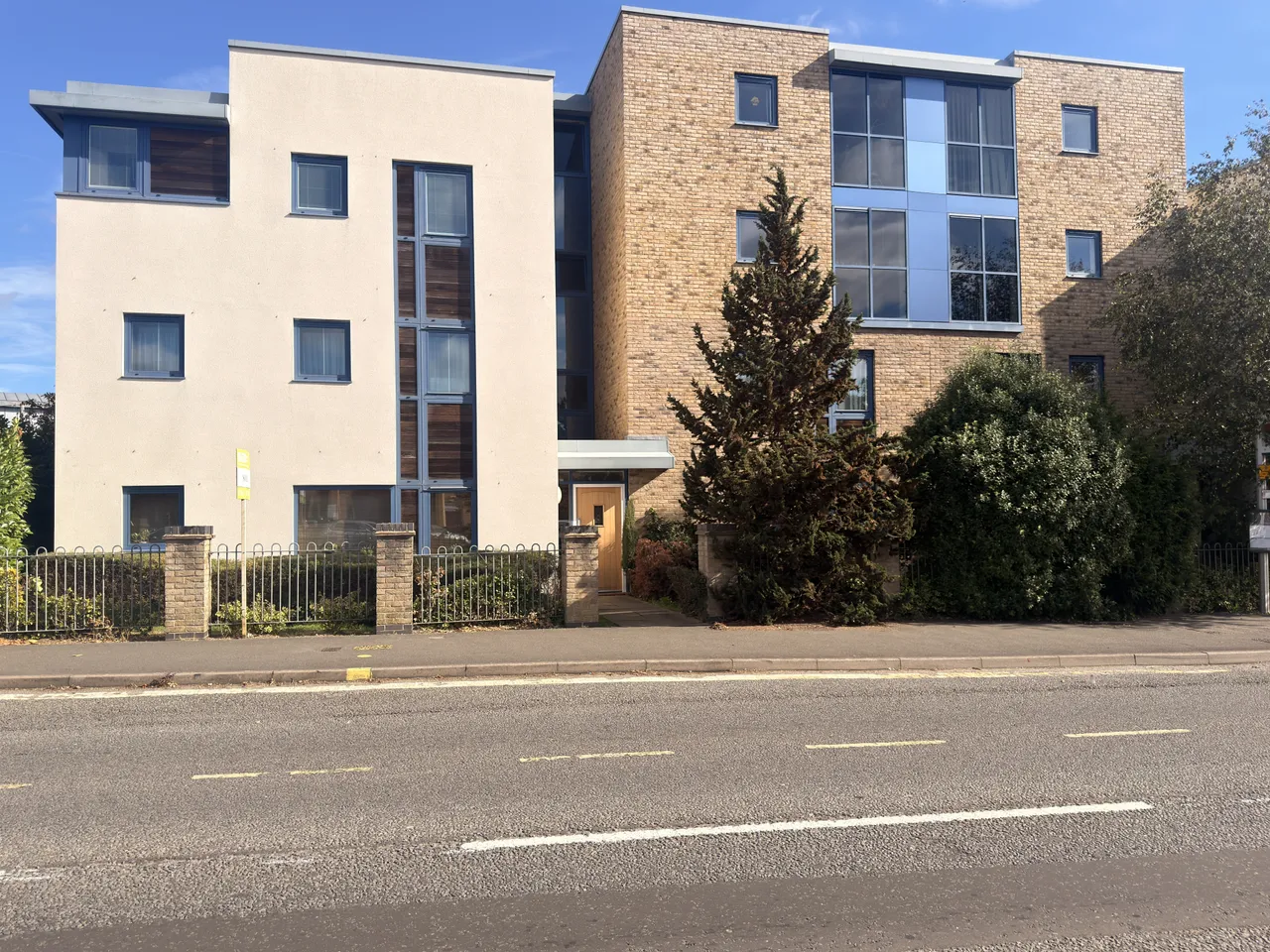 2 bed flat to rent, London Road, Bicester, OX26