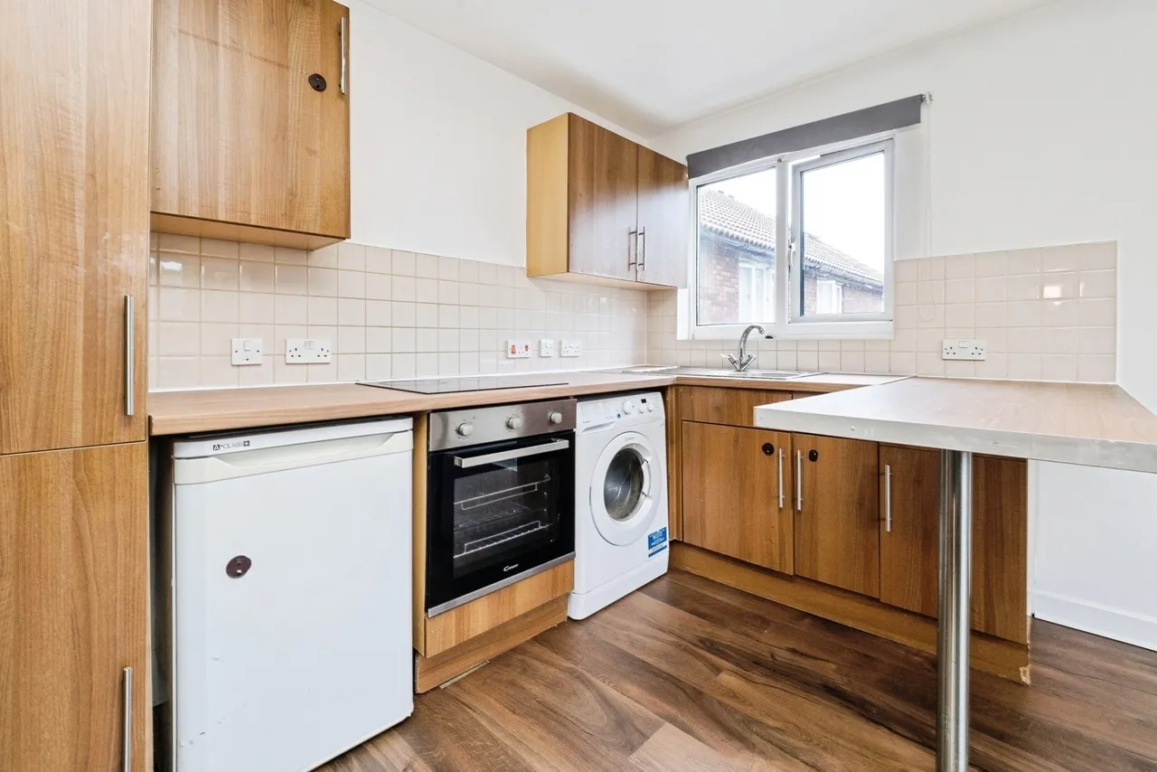 Boultwood Road, Beckton, London, E6, photo 9