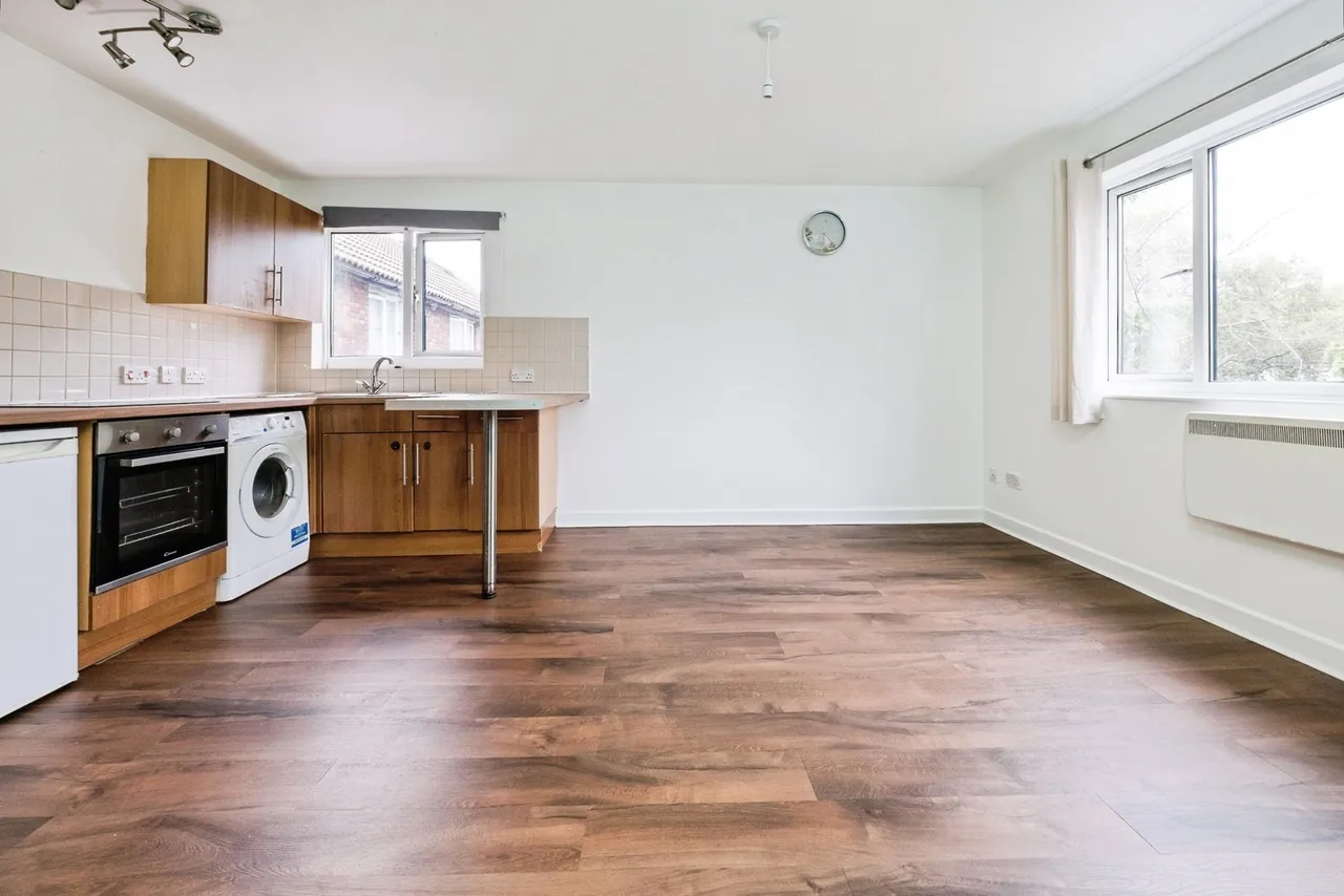 Boultwood Road, Beckton, London, E6, photo 10