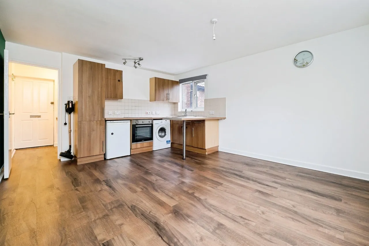 Boultwood Road, Beckton, London, E6, photo 3