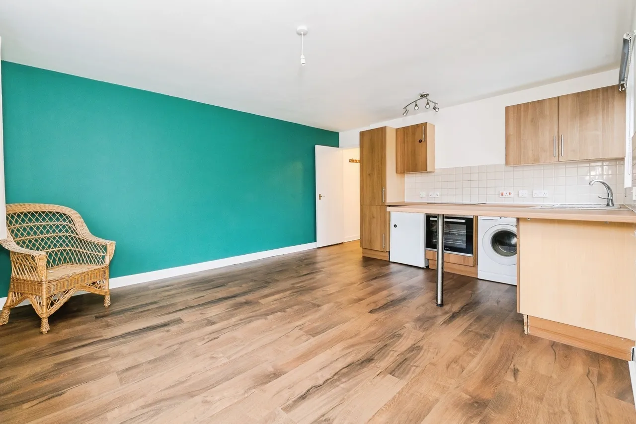 Boultwood Road, Beckton, London, E6, photo 6
