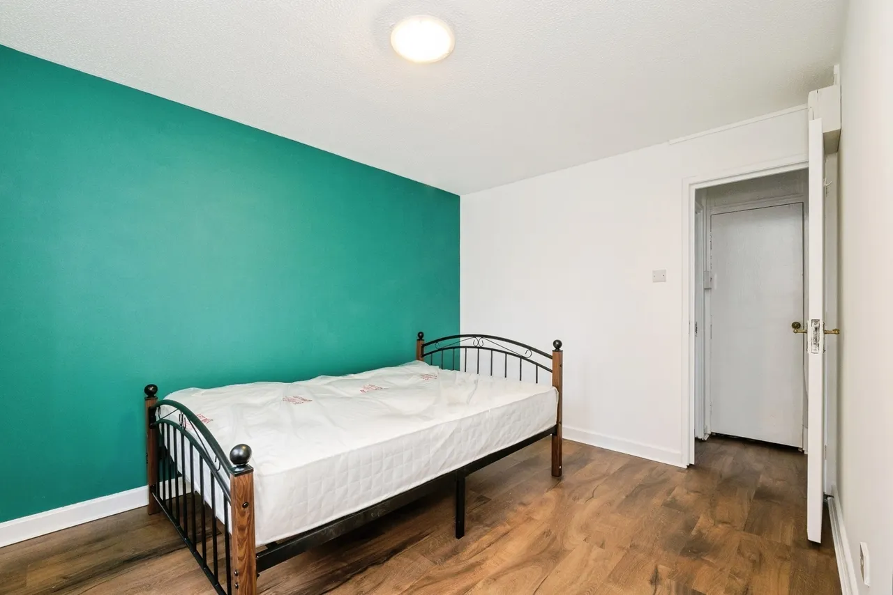 Boultwood Road, Beckton, London, E6, photo 13