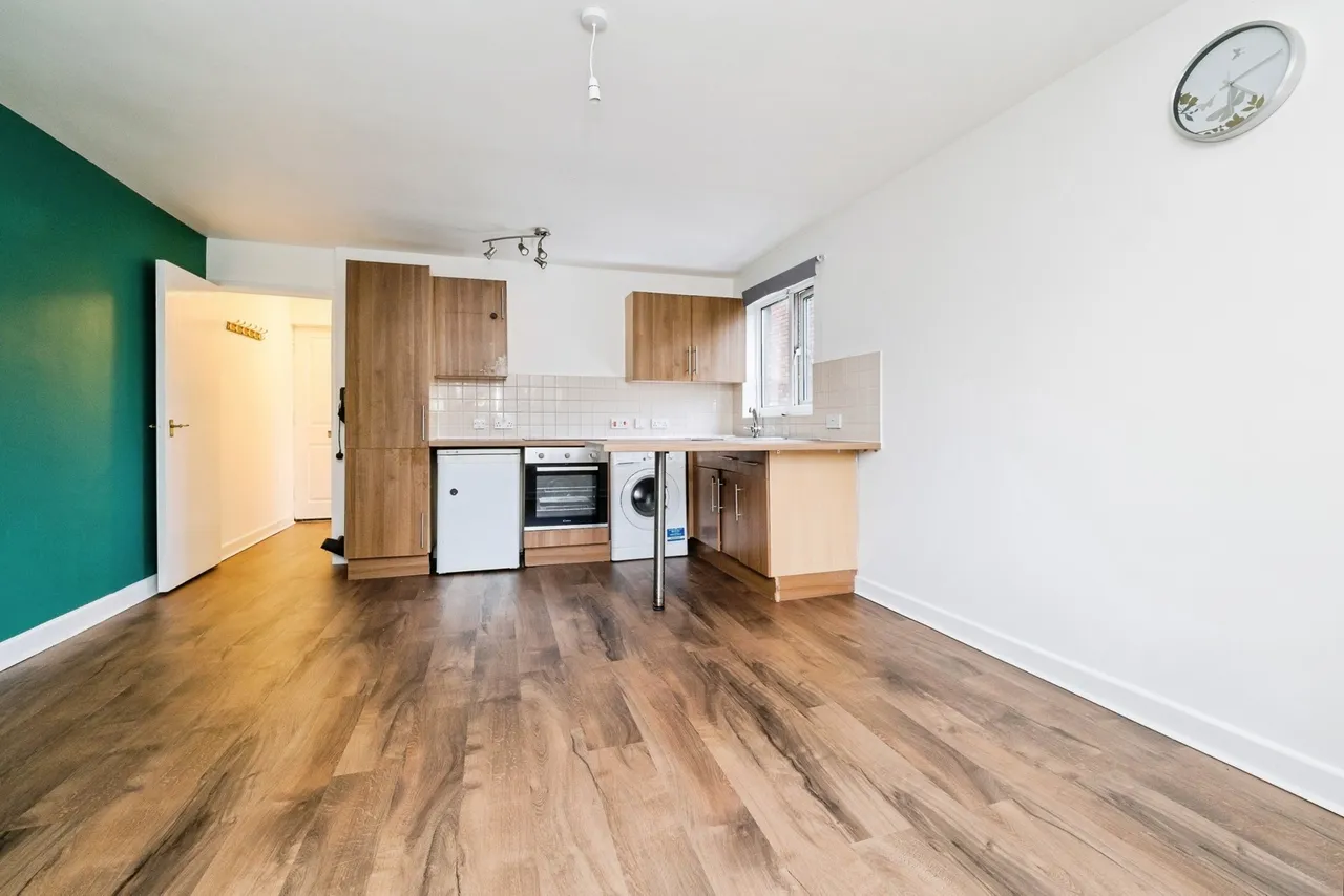 Boultwood Road, Beckton, London, E6, photo 5